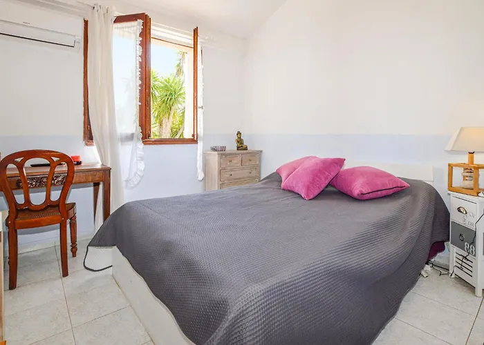 別荘 1 Bedroom Gorgeous In Venzolasca