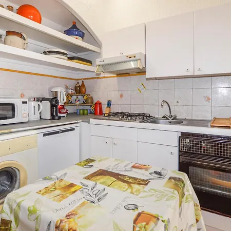 Beach Front Home In Venzolasca With Wifi Holiday home *